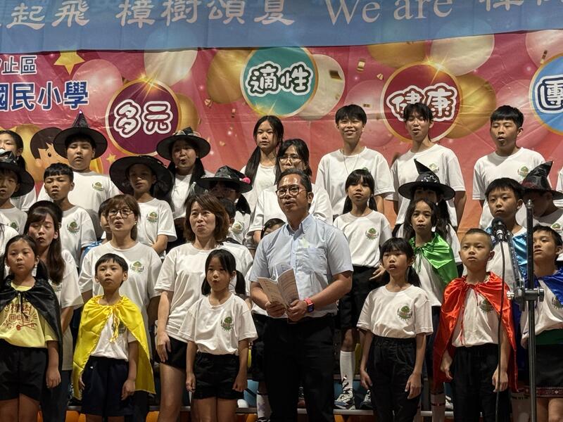 連結到樟樹國小合唱團於一起飛樟樹領夏活動舞台演出