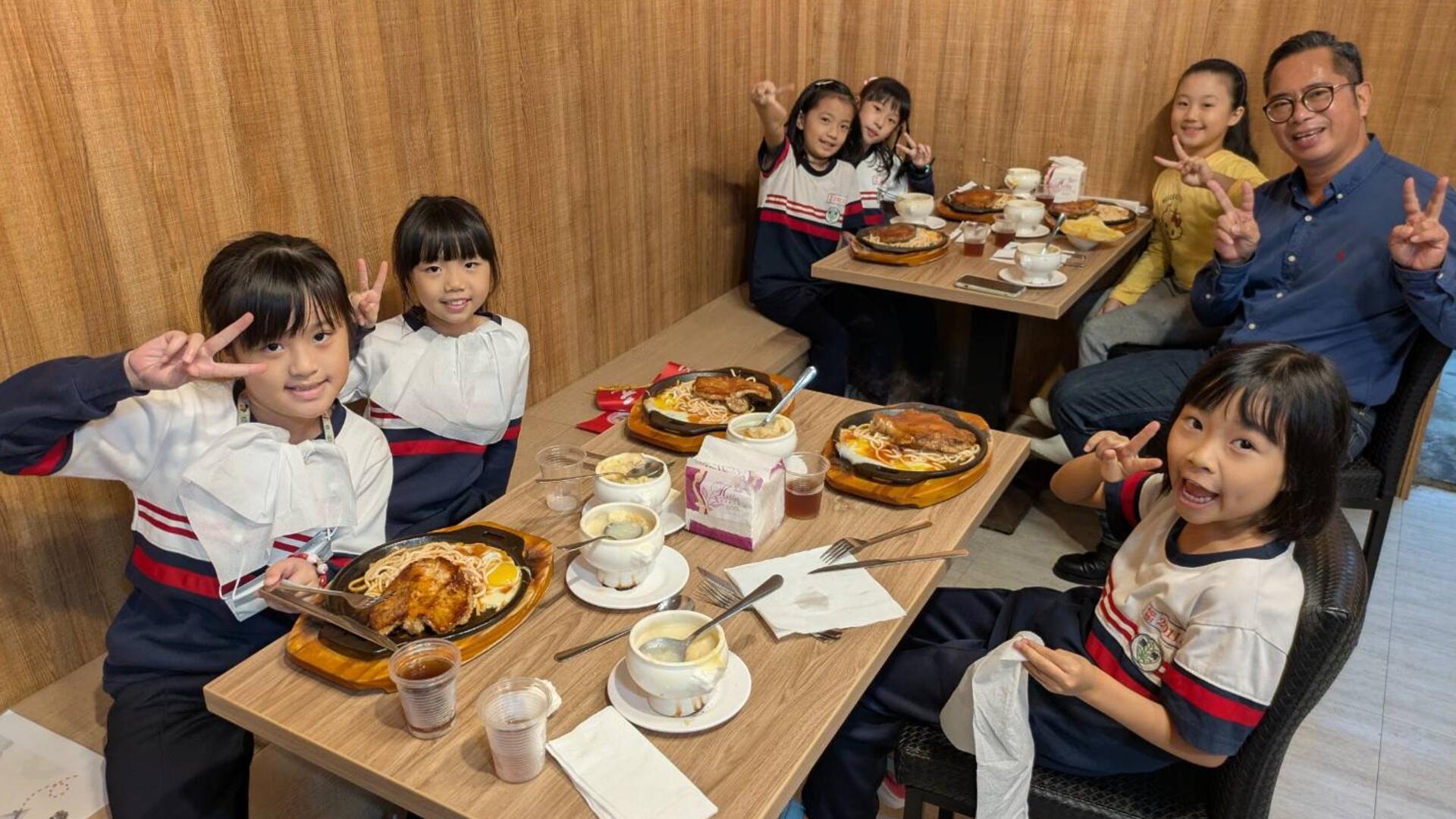 樟樹國小師生聚餐